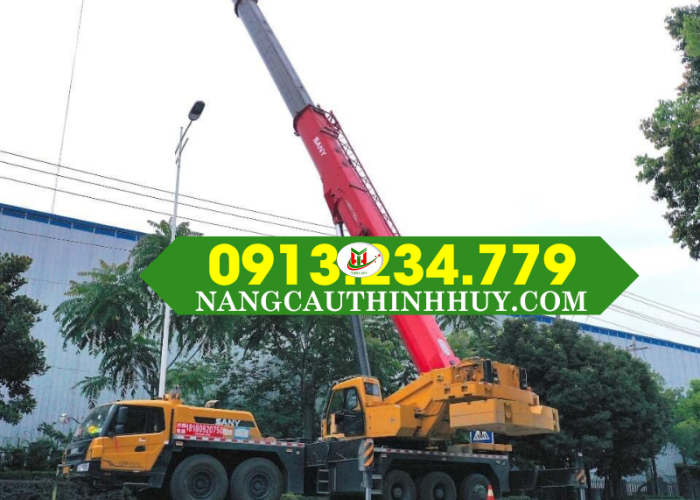 THUÊ XE CẨU KATO 130 TẤN