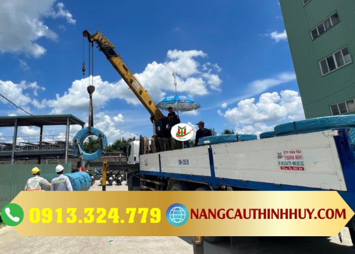 THUÊ XE CẨU THÙNG 5 TẤN TẠI QUẬN 5