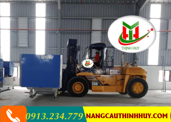 THUÊ XE NÂNG HÀNG DỌN KHO TRỌN GÓI QUẬN 11 - LH: 0913.234.779